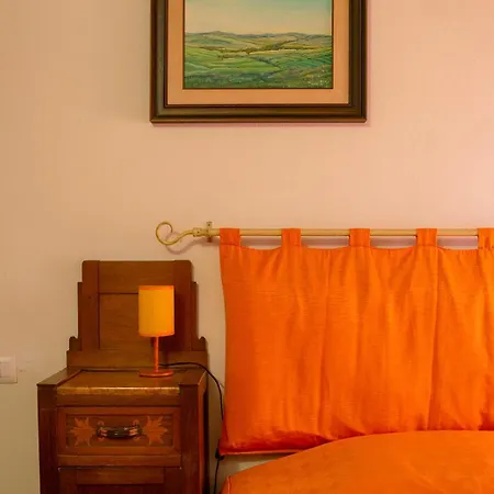Casacenti Bed & Breakfast *