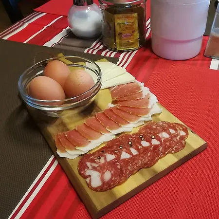 Casacenti Bed and Breakfast *