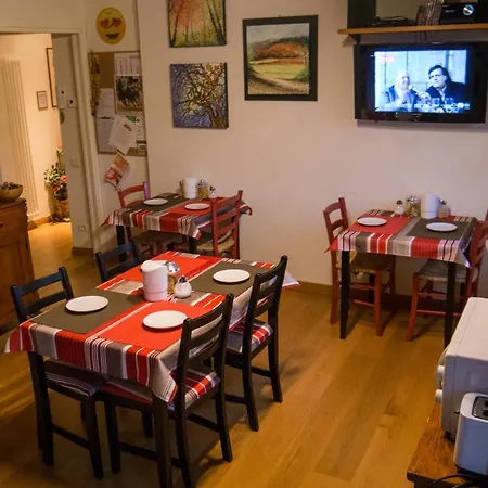 Casacenti 住宿加早餐酒店